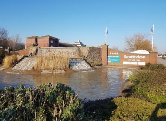 The Cedars Southview Hotel Skegness Exterior photo